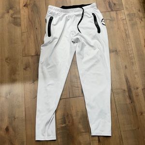 Virus women’s white joggers